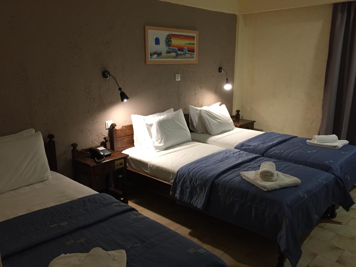 Blue Sky Hotel Куцунарі Екстер'єр фото