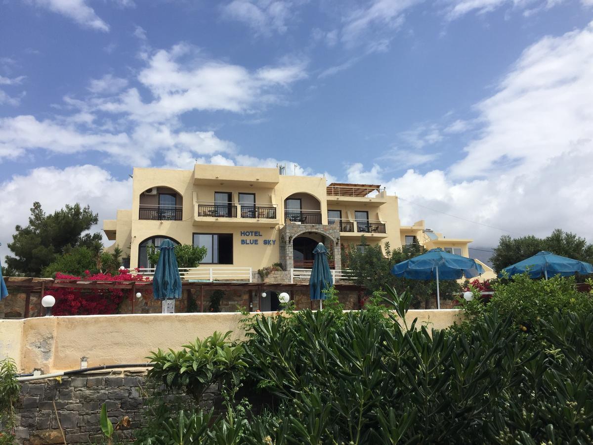 Blue Sky Hotel Куцунарі Екстер'єр фото